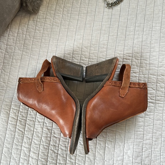 FRYE boho Izzy Artisan Sling Whiskey Washed Vintage Leather booties heels 8.5 - Picture 8 of 16